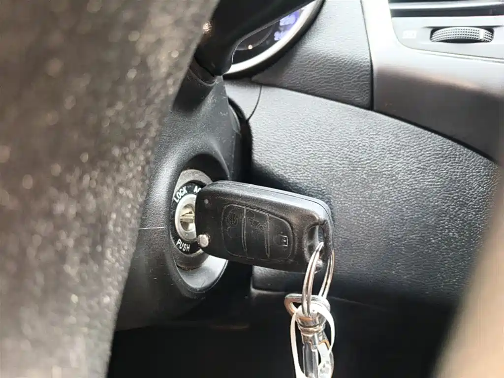 Hyundai Langdong 2012 1.6L Automatic Fashion фото 9