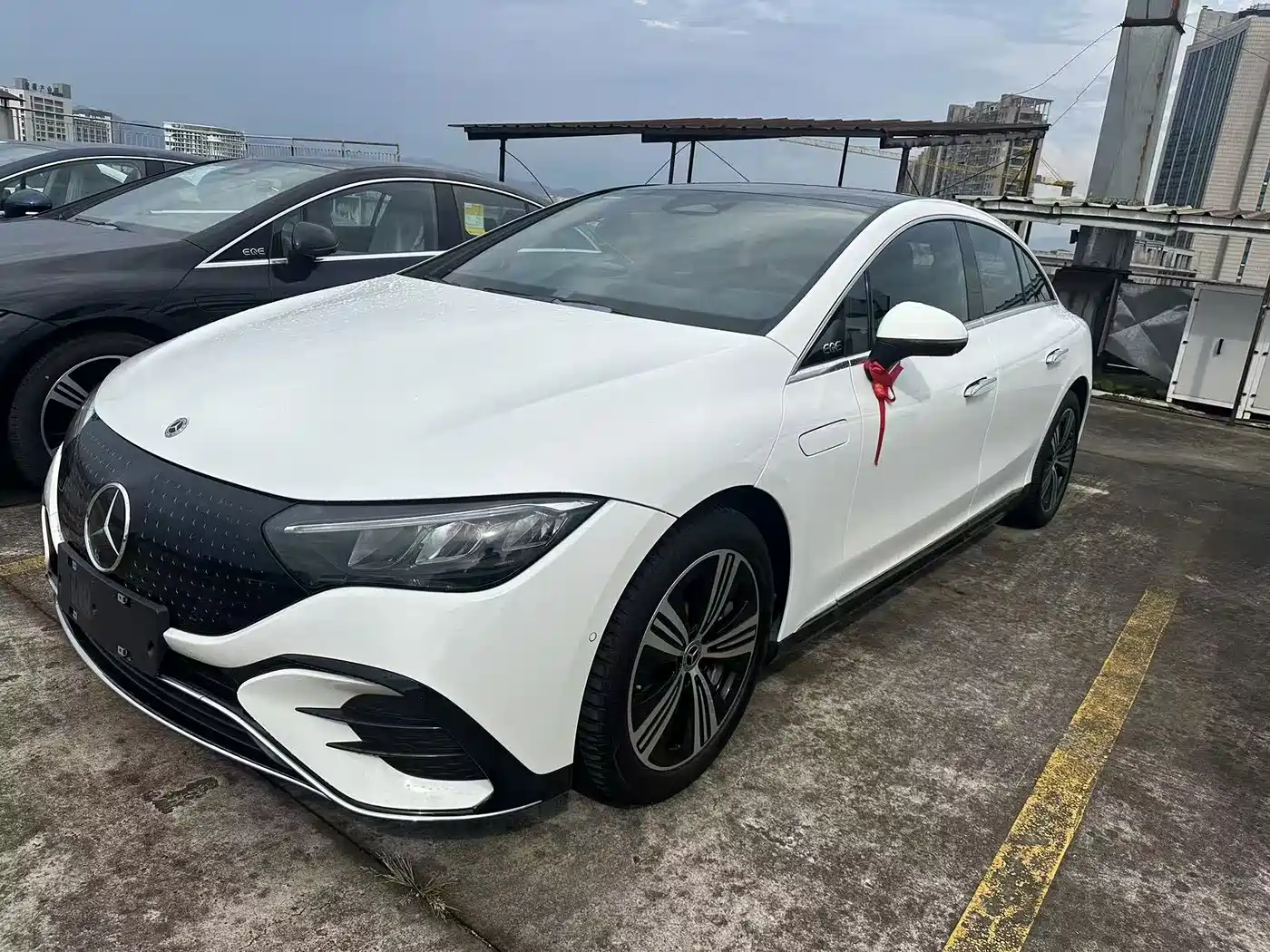 Mercedes-Benz EQE 2025
