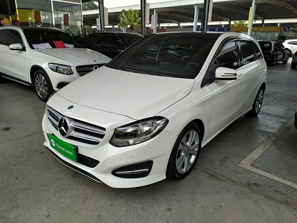 Mercedes-Benz B-Class 2019 B 200 Dynamic фото 2
