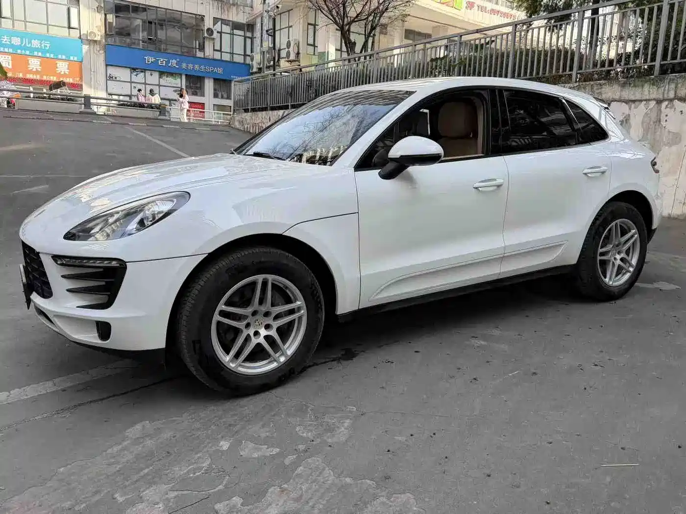 Porsche Macan 2016 Macan 2.0T фото 4