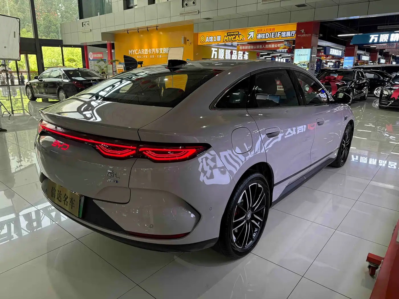BYD Qin L 2025 EV 545KM Cloud Chariot Edition фото 24