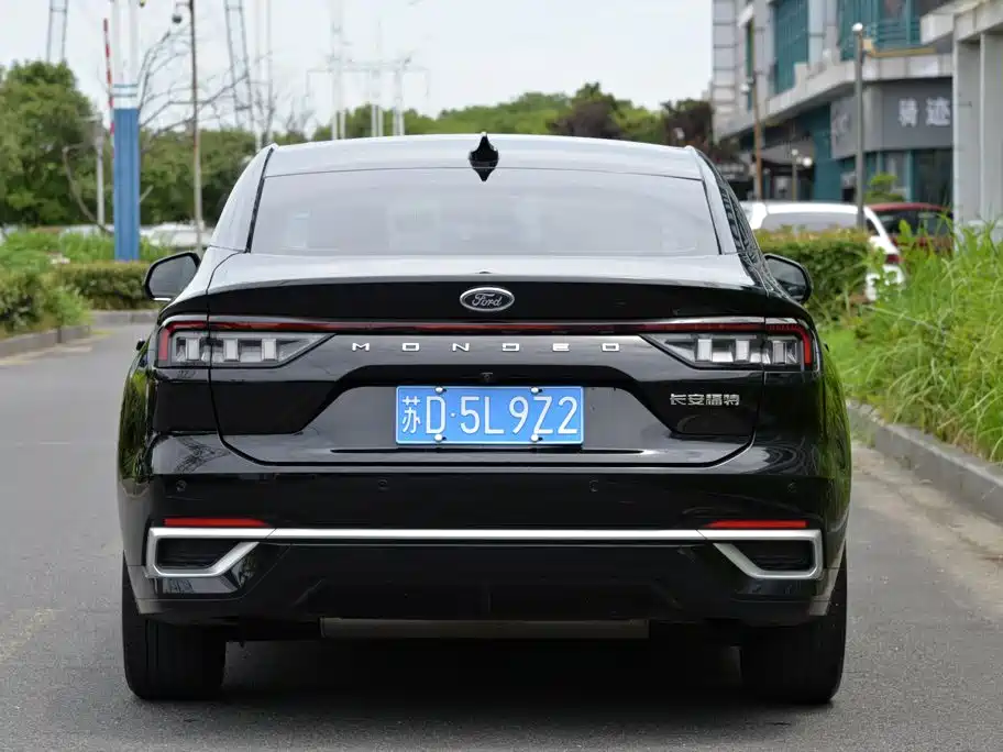Photo 3 - Ford Mondeo
