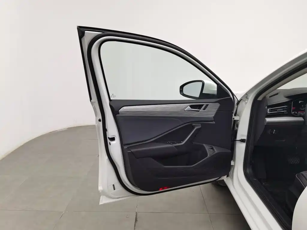 Volkswagen Sagitar, миниатюра 8