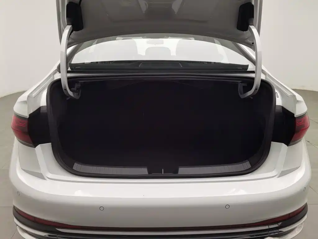 Volkswagen Sagitar, миниатюра 16