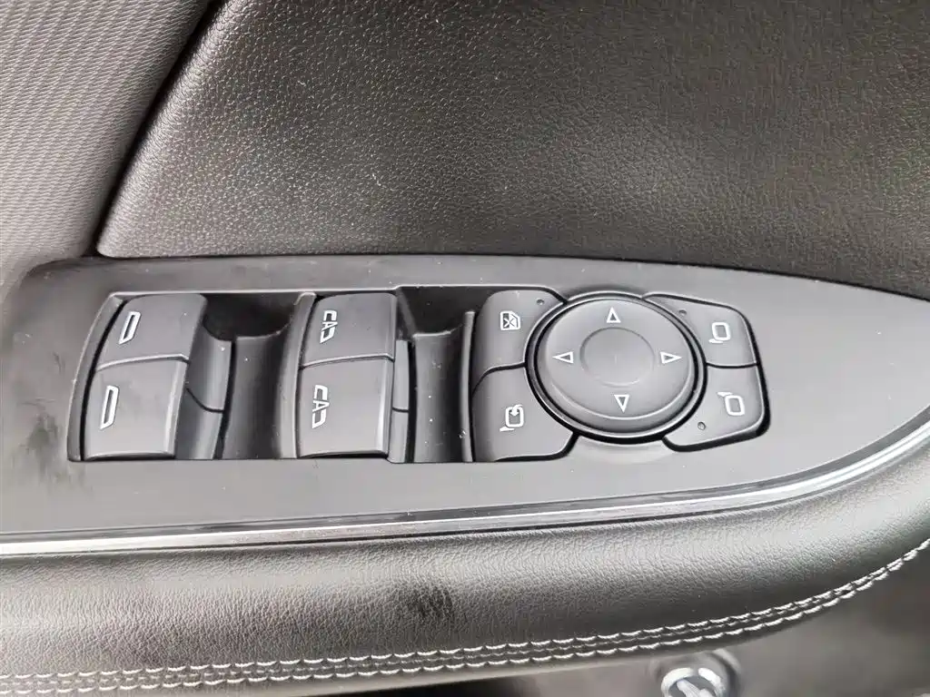 Buick Envision Plus 2025 Enclave Plus 28T 2WD Platinum Edition фото 9