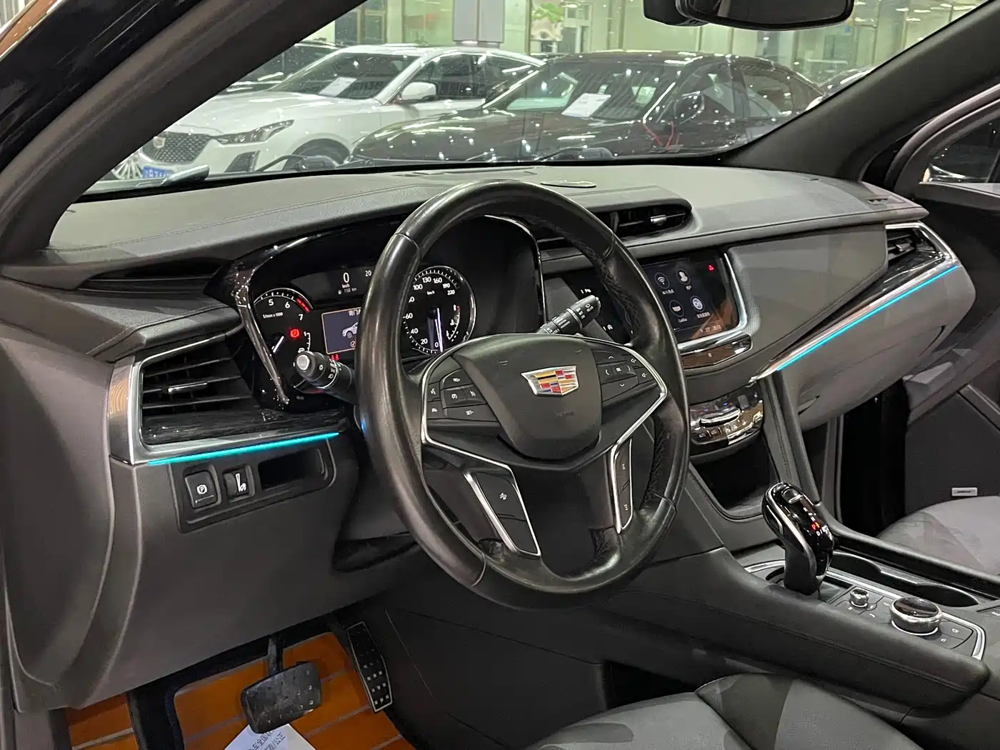CADILLAC XT5