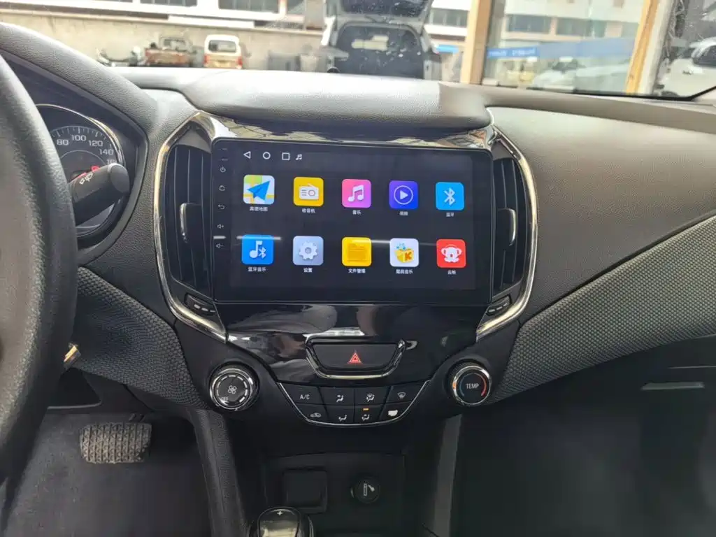 Chevrolet Cruze 2018 2018 320 Automatic Pioneer Sunroof Edition