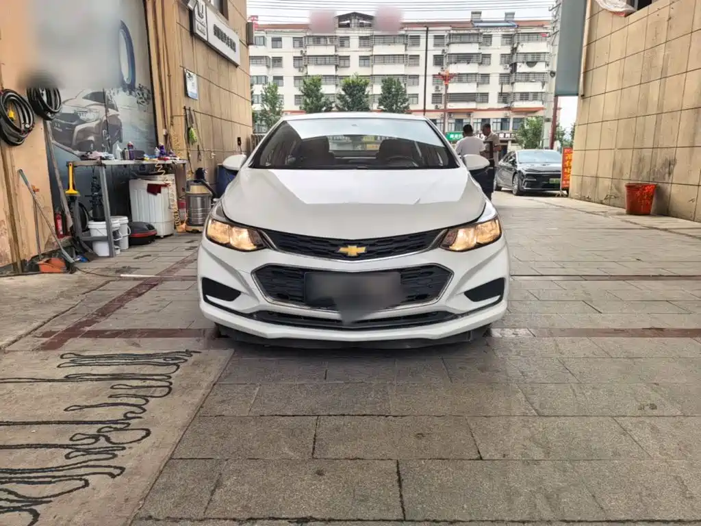 Chevrolet Cruze 2018 2018 320 Automatic Pioneer Sunroof Edition