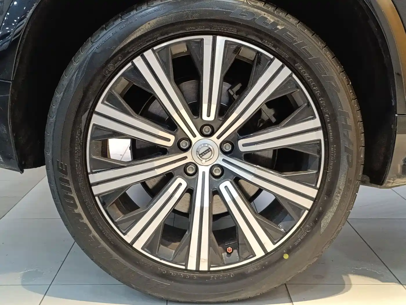 Фото 33 - Volvo XC90