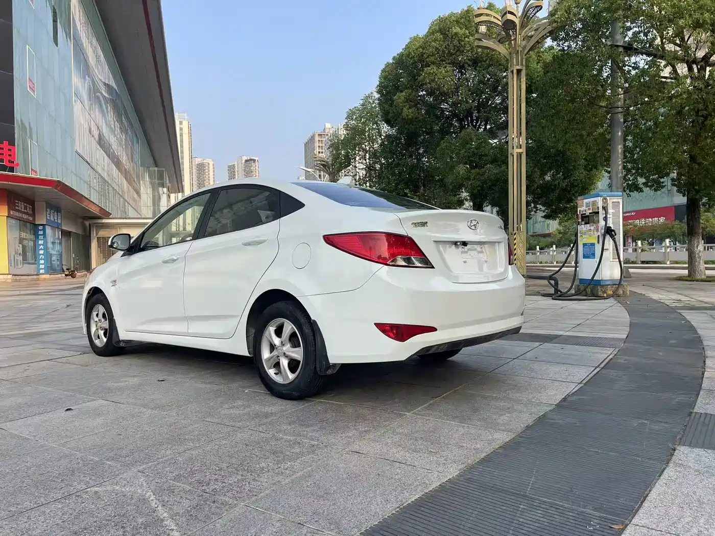 Hyundai Verna 2014 1.4L Automatic Smart GLS фото 7