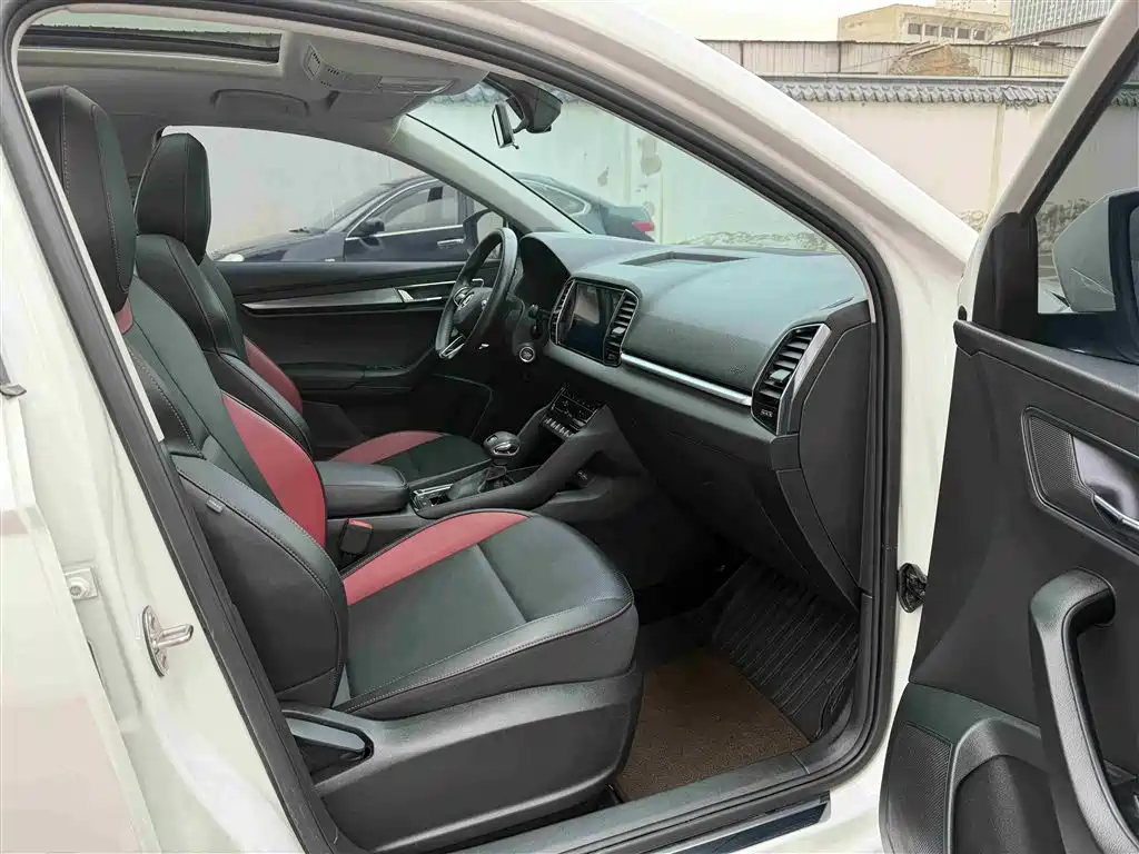 Škoda Karoq 2022 Facelift TSI280 Luxury Edition фото 6