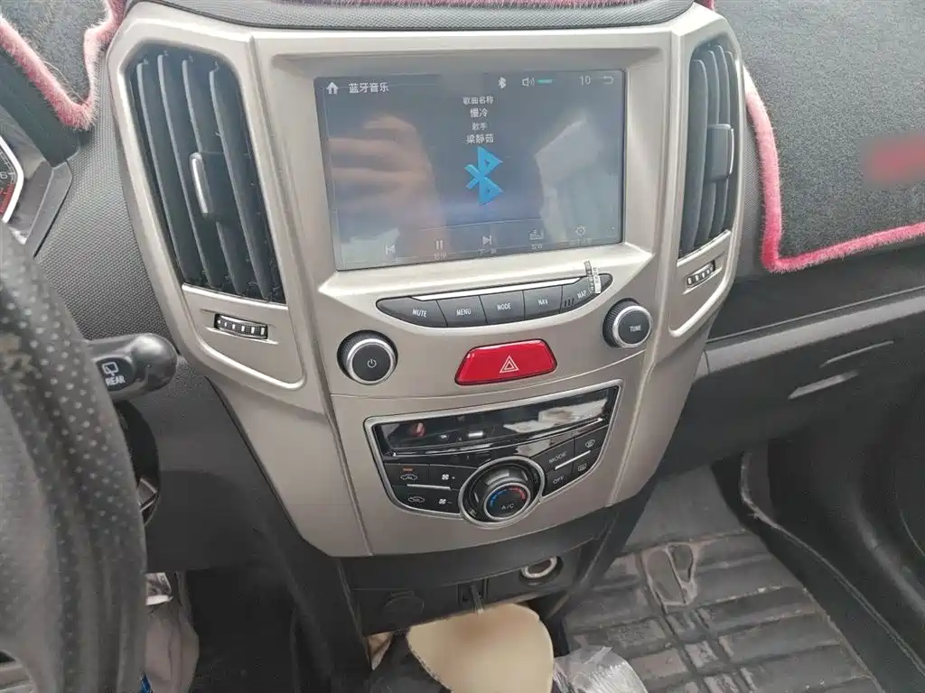 Haval H1 2017 Red Label 1.5L AMT Luxury фото 6