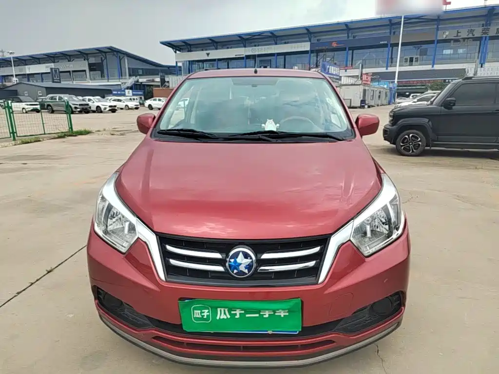 Venucia R50 2017 2015 1.6L Automatic Fashion Edition