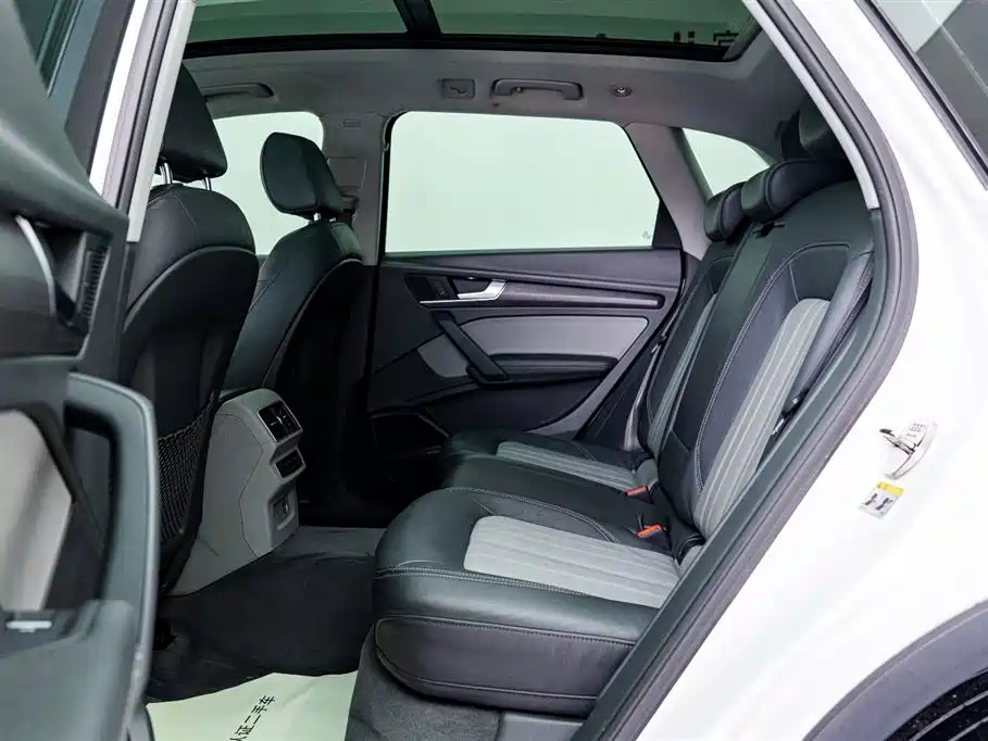 Audi Q5L 2018 45 TFSI Exclusive Fashion (China V) фото 12