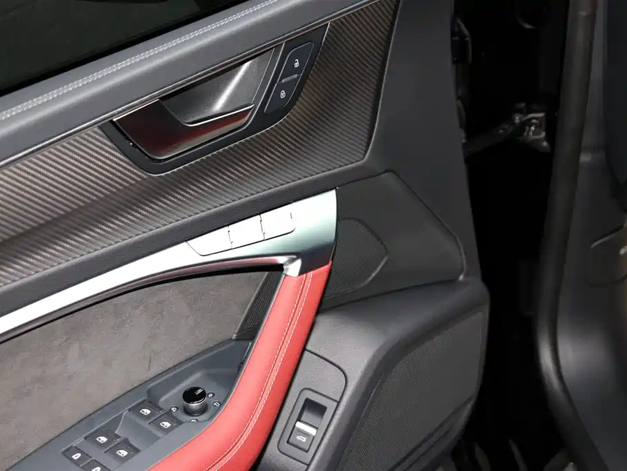 Audi A7L 2024 45 TFSI quattro S-line Black Warrior Edition фото 5
