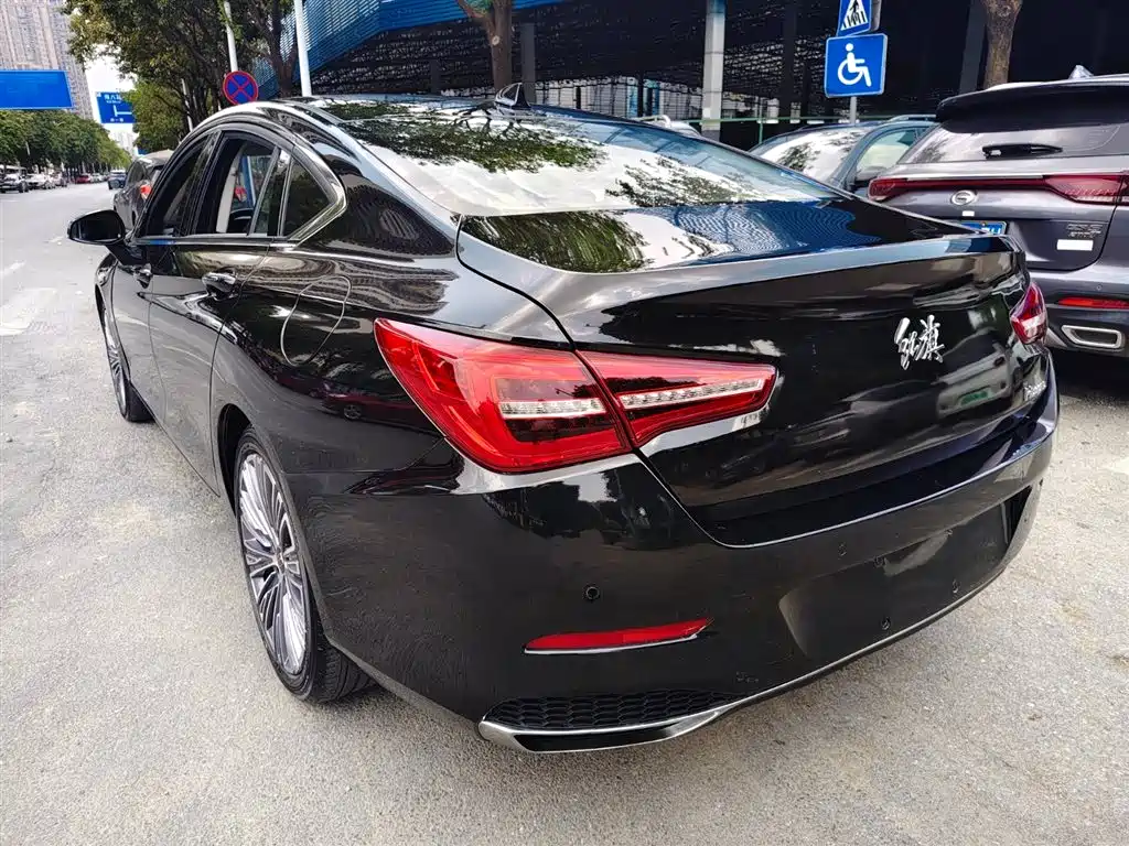 Hongqi H5 2022 Classic Facelift 1.8T Automatic Smart Connect Flag Rhythm Edition фото 12