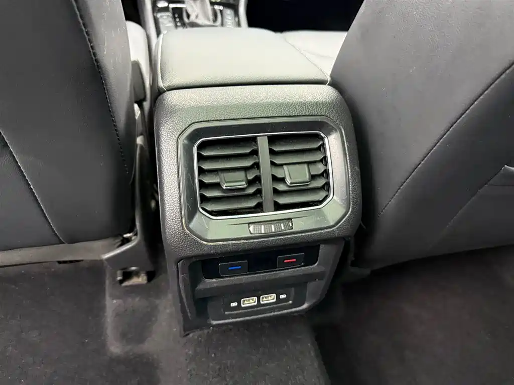 Volkswagen Tiguan L 2021 330TSI Automatic 2WD R-Line Premium фото 7