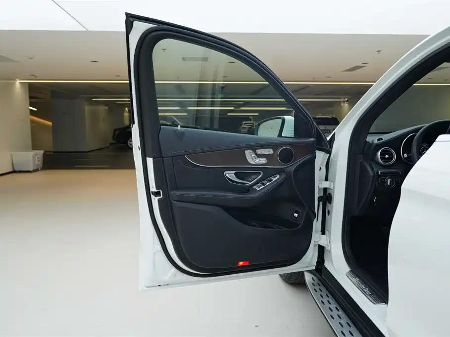Mercedes-Benz GLC 2020 GLC 300 L 4MATIC Dynamic фото 14