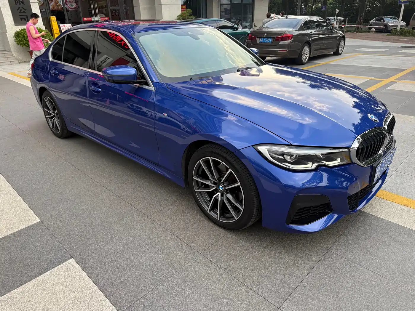BMW 3-SERIES