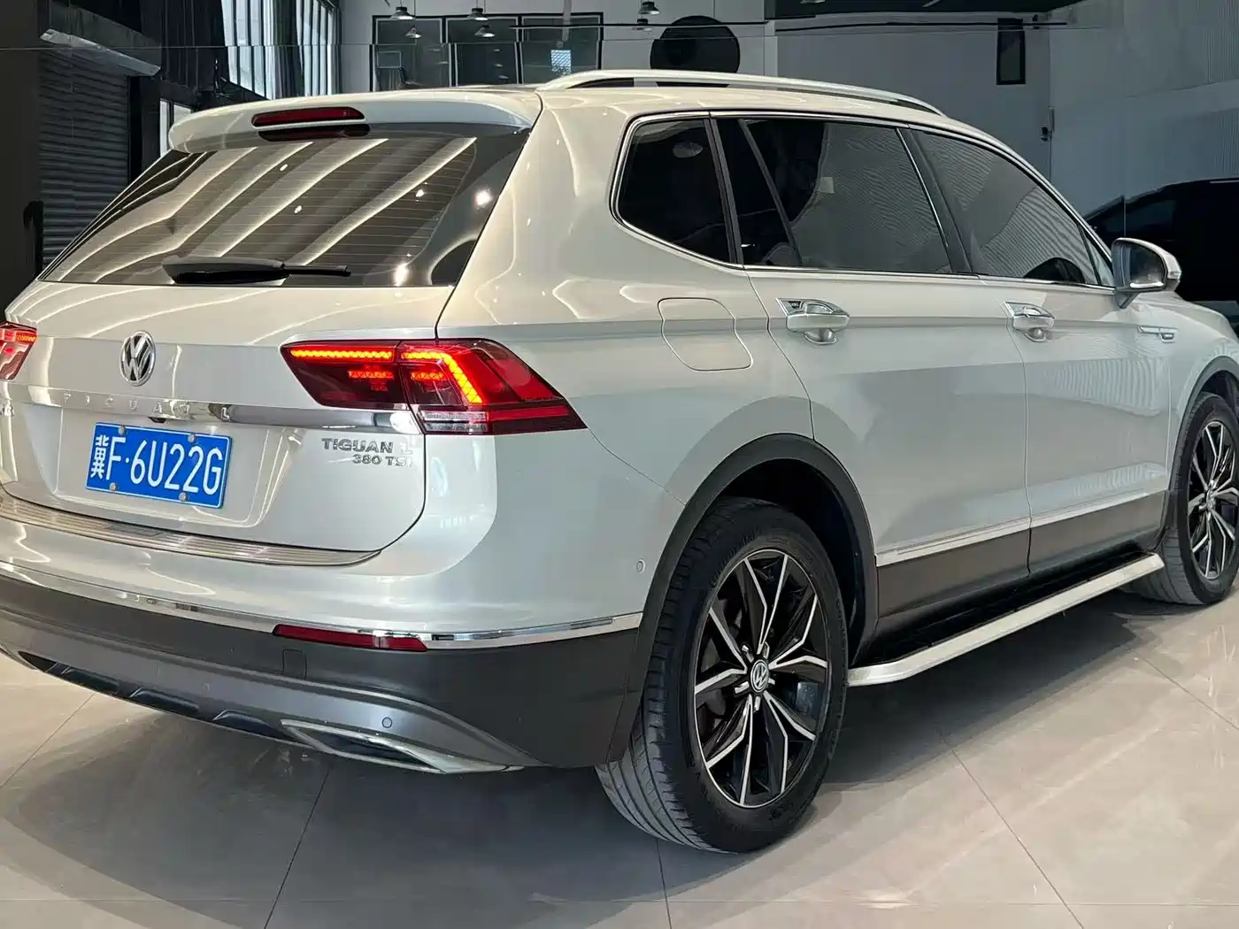 Volkswagen Tiguan L 2019 380TSI Auto AWD Smart Luxury Edition China V фото 5