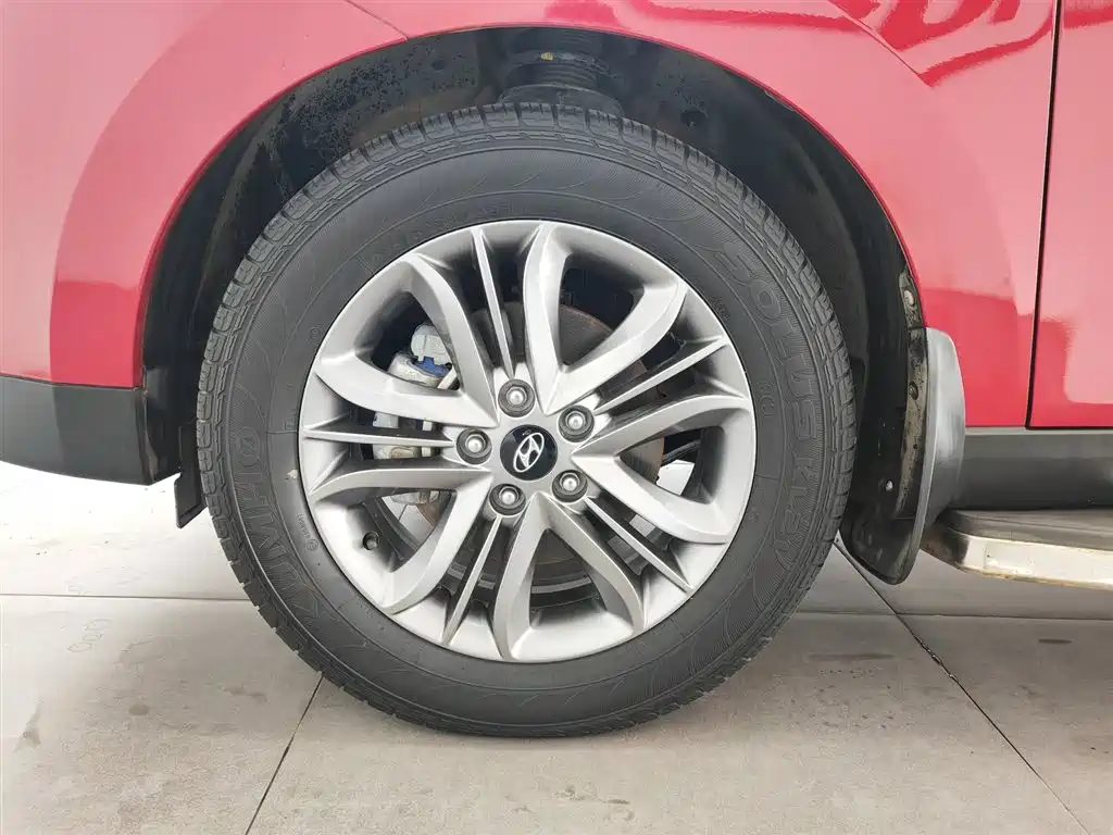 Hyundai Beijing Hyundai ix35 2013 2.0L Auto 2WD Smart GLS China IV фото 17