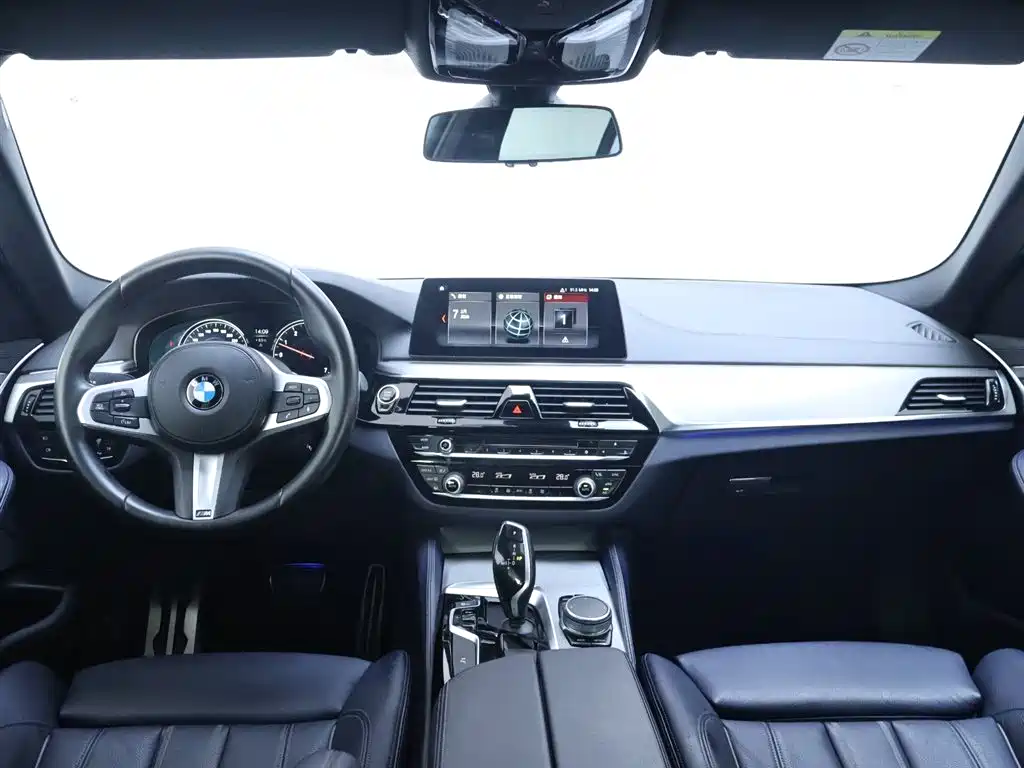 BMW 5 Series (Import) 2018 525i M Sport Package фото 13