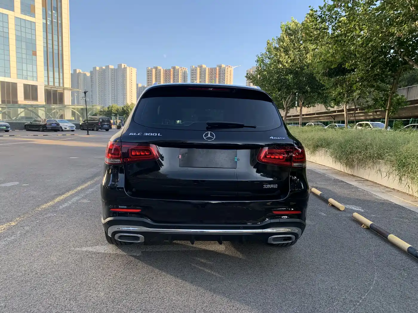 MERCEDES-BENZ GLC