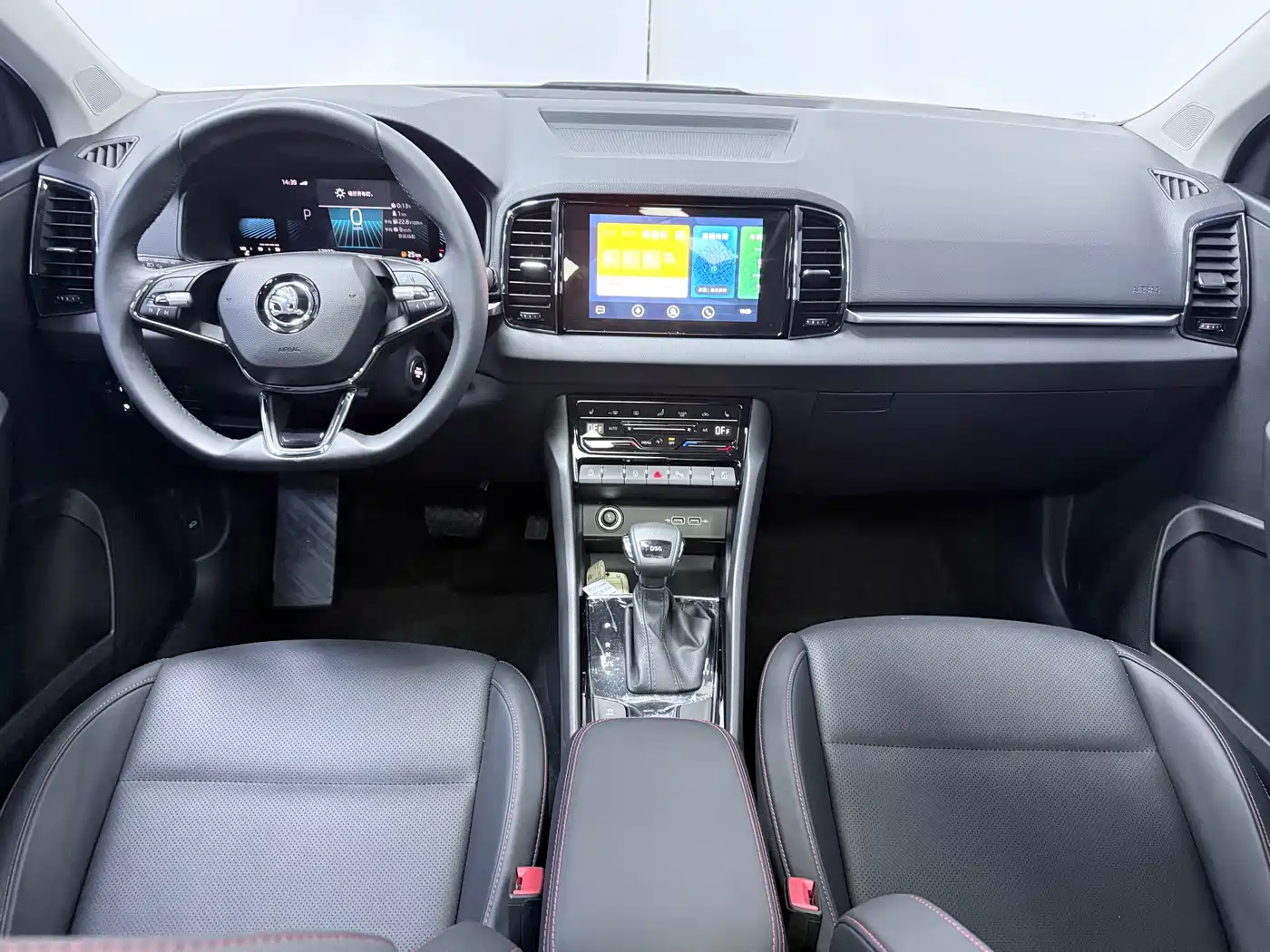 Škoda Karoq 2023 TSI280 Premium Edition фото 8
