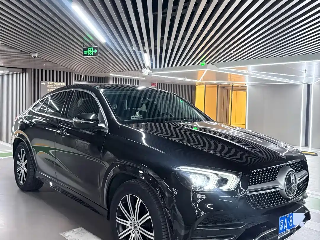 Mercedes-Benz GLE Coupe 2022 GLE 350 4MATIC Coupe SUV Fashion фото 3