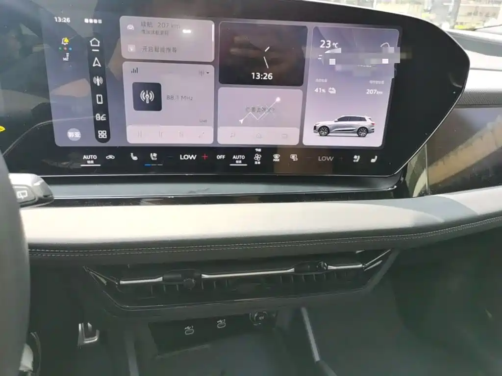 Audi Q6L e-tron 2025 Model Pioneer Edition фото 20