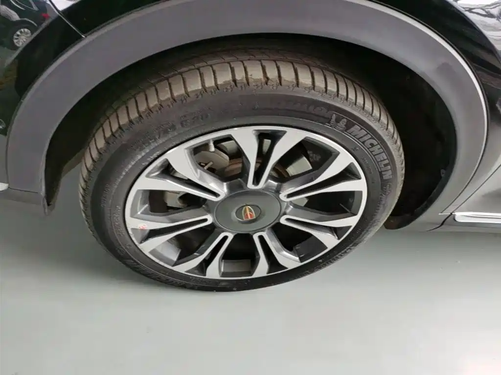 Hongqi HS5 2019 2.0T Intelligent Connected Flagship Edition фото 25