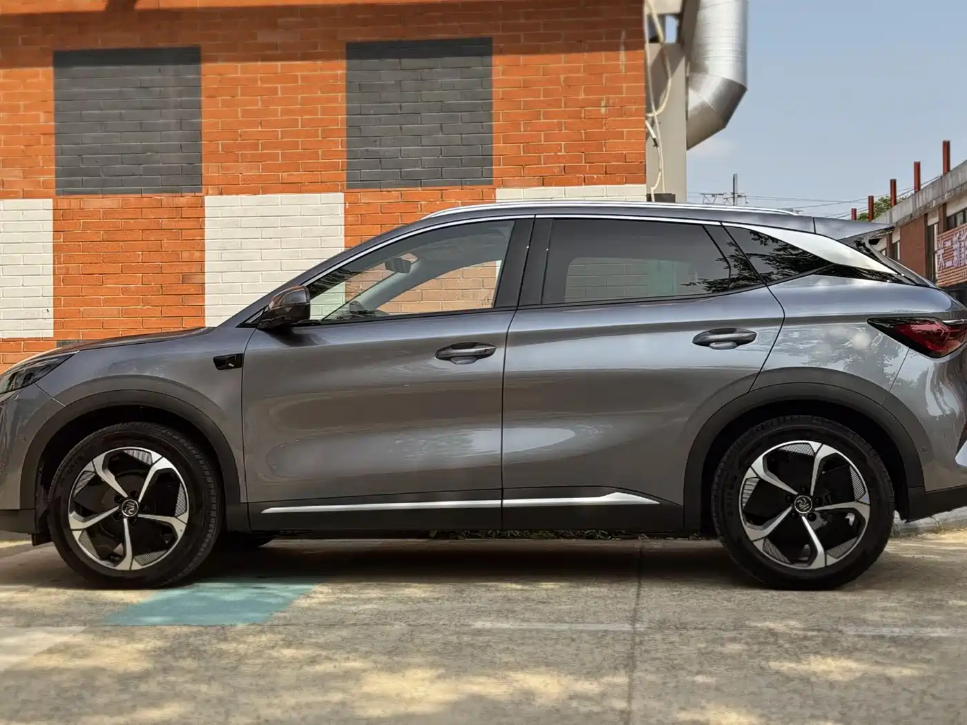 BYD Yuan PLUS 2025 Smart Drive 510KM Surpass Edition фото 2