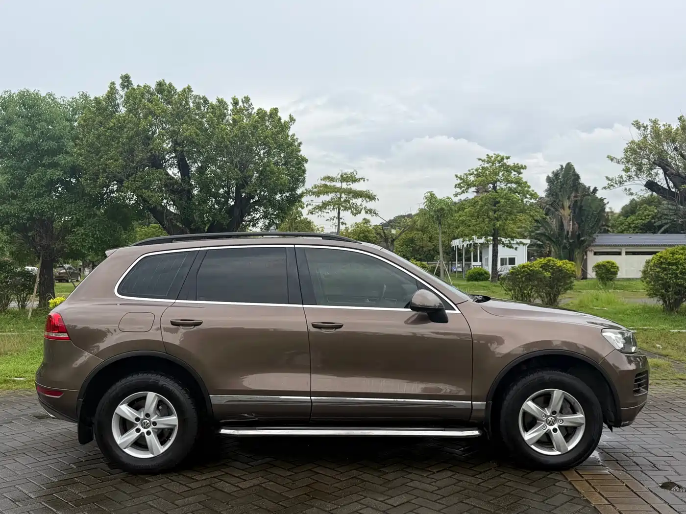 Volkswagen Touareg 2012 2011 3.0TSI Comfort