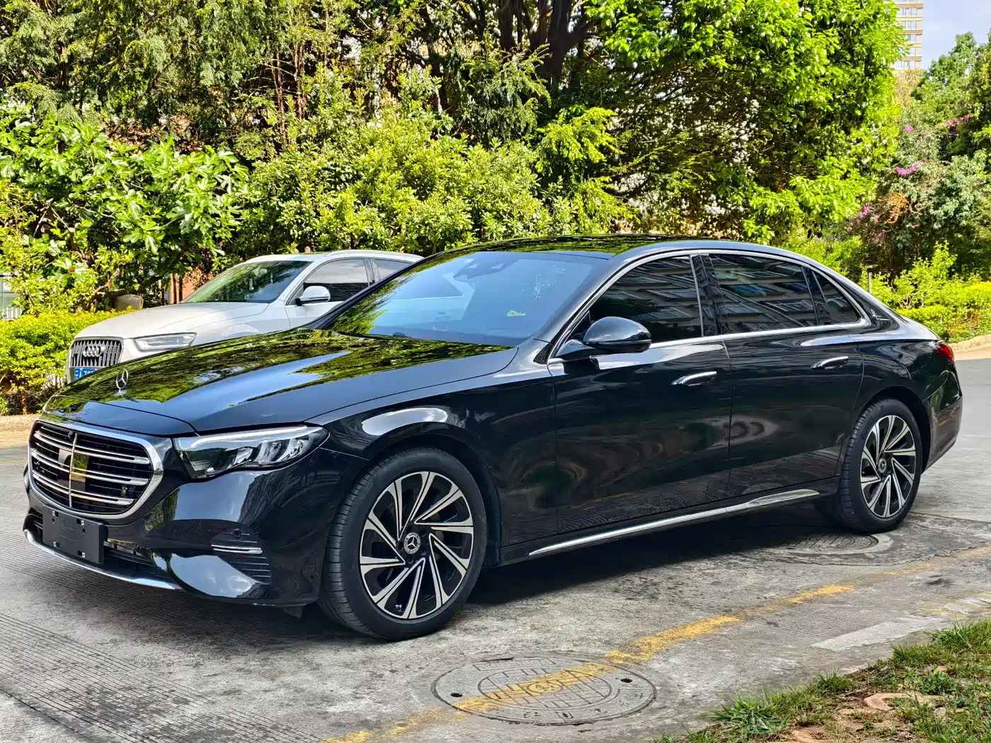 Mercedes-Benz E-Class 2025 E 300 L Luxury