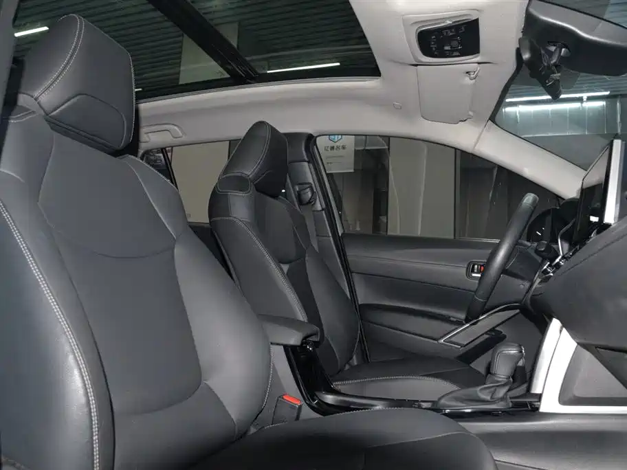 Toyota Corolla Cross 2022 2.0L Flagship Edition фото 17