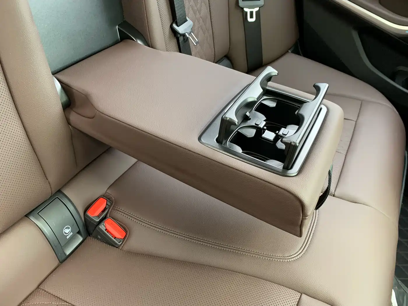 BMW 3 Series 2024 325i M Sport Package фото 29