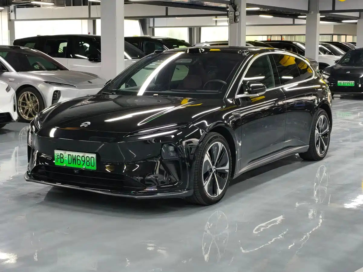 NIO NIO ET5T