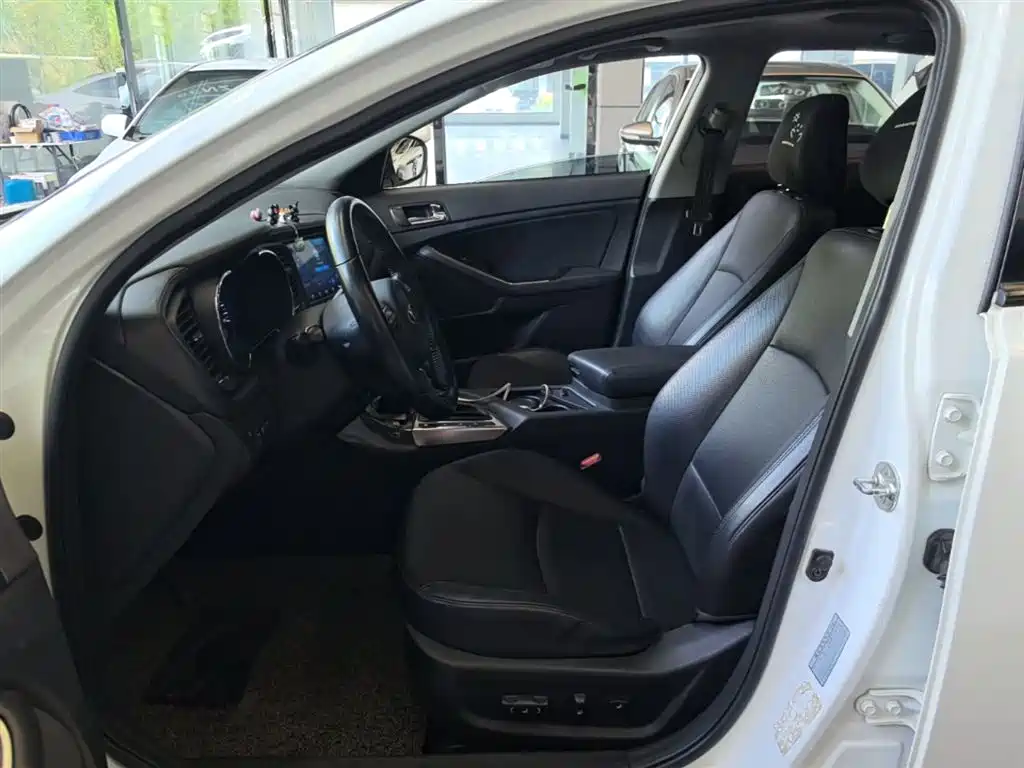 Kia K5 2014 2.0L Automatic LUXURY фото 15