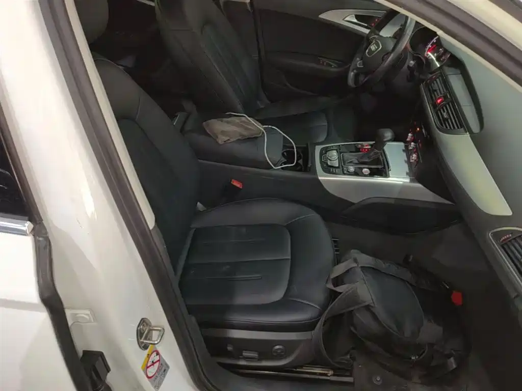 Audi A6L 2015 TFSI Millionth Anniversary Intelligent Leader Type фото 25