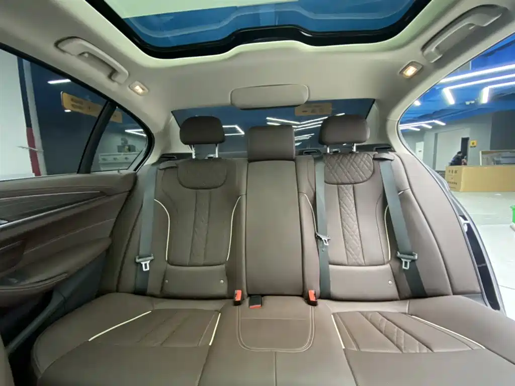 BMW 5 Series 2023 530Li Leading Luxury Package фото 22