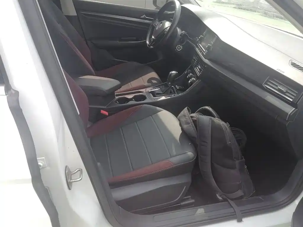 Volkswagen Bora 2020 1.5L Automatic Comfort фото 25
