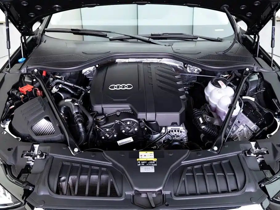 Audi A8 2025 A8L 45 TFSI quattro Luxury фото 8