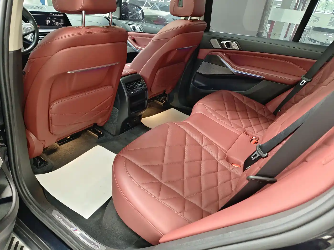 BMW X5 2022 xDrive 30Li Premium M Sport Package фото 7