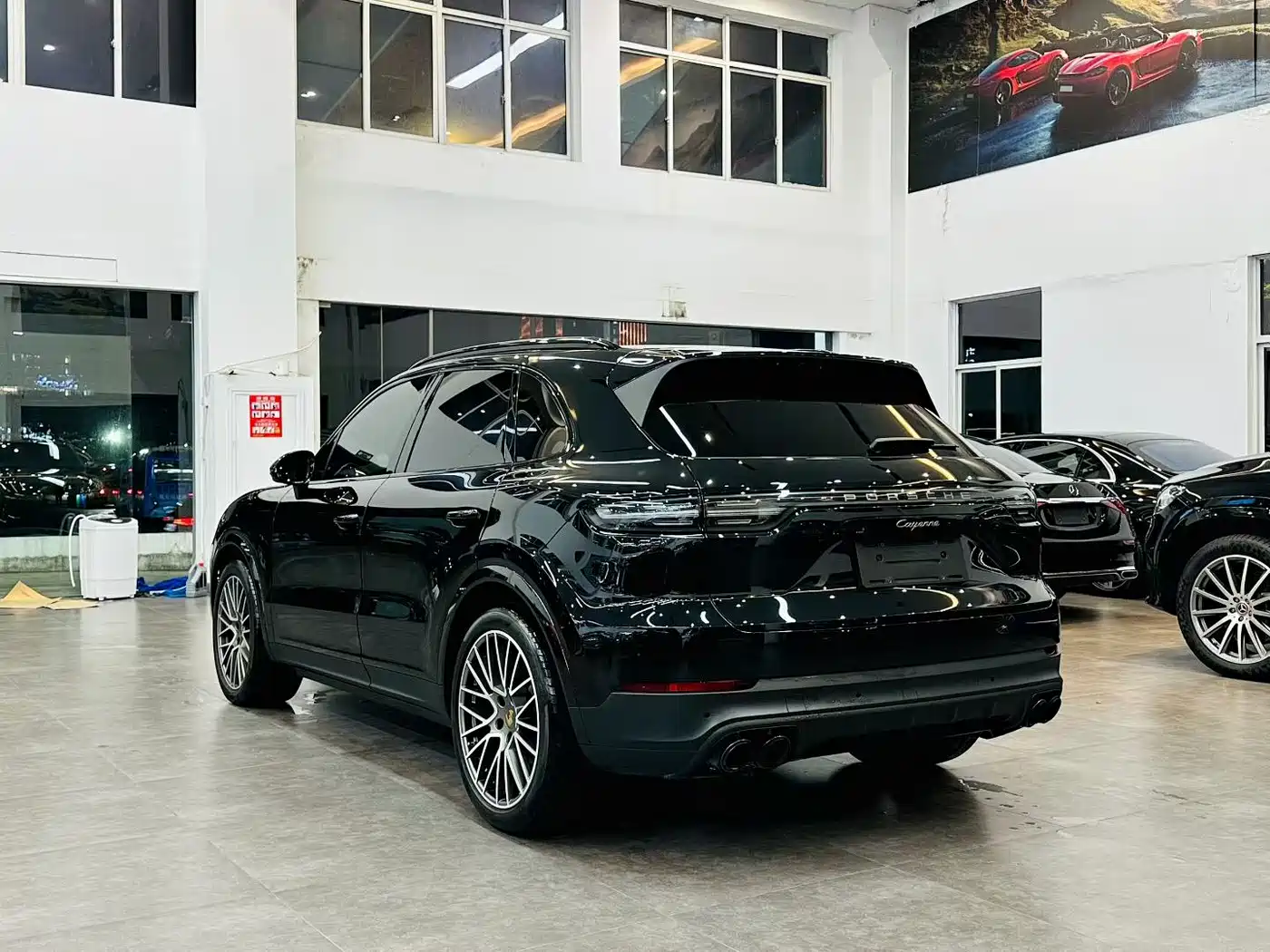 Porsche Cayenne 2023 Cayenne 3.0T Platinum Edition фото 4