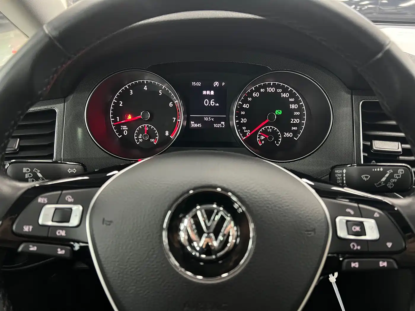 Volkswagen Golf Sportsvan 2016 230TSI Automatic Progressive фото 11