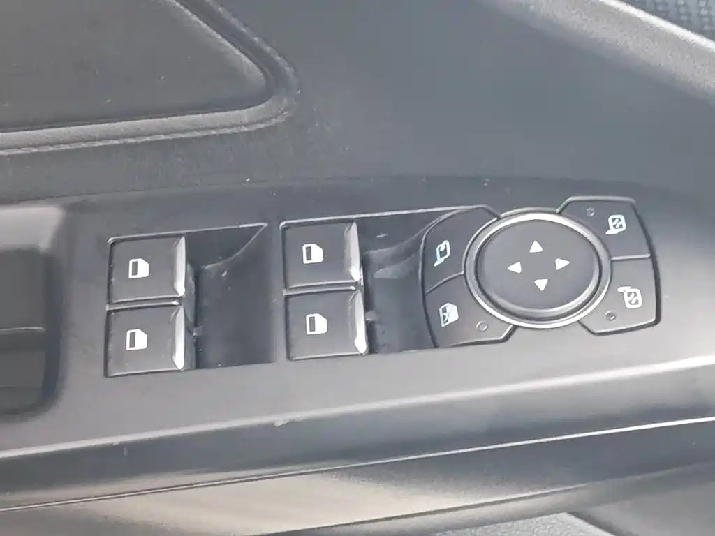 Фото 9 - Ford Focus