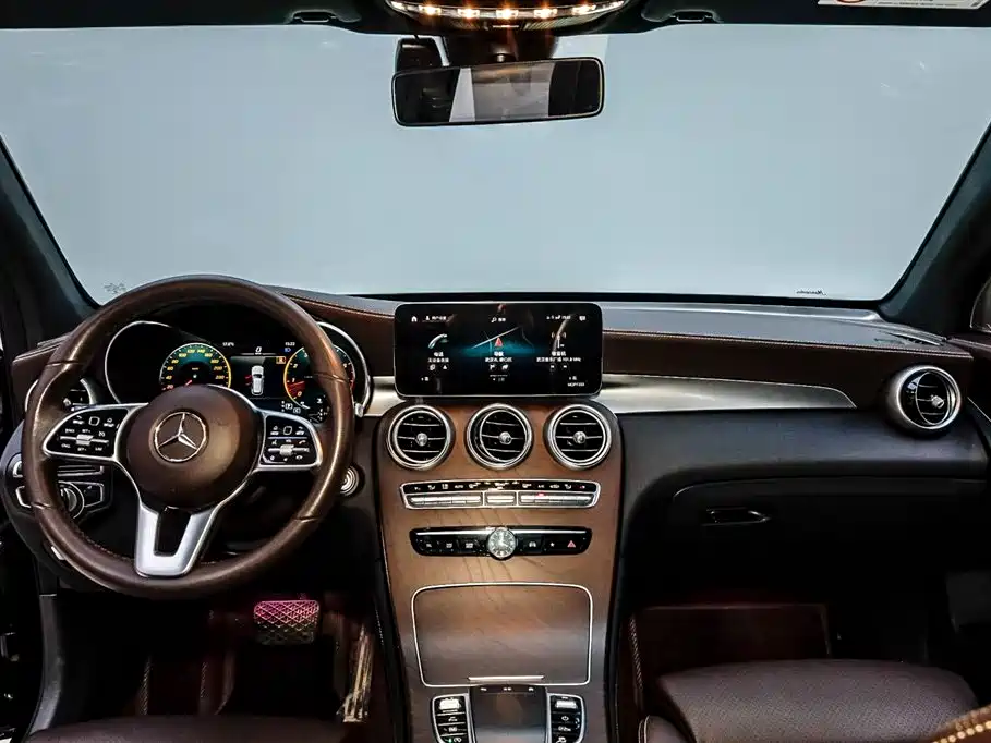 Mercedes-Benz GLC 2021 GLC 260 L 4MATIC Luxury фото 15