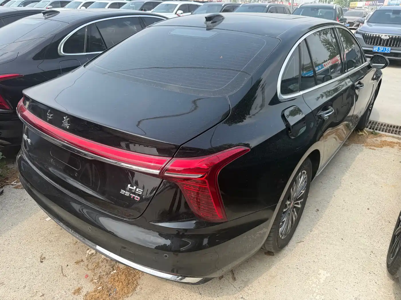 Hongqi H5 2025 1.5T DCT Flag Rhythm 500,000 Units Memorial Edition фото 17