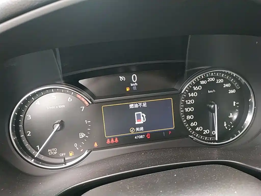 Cadillac XT4 2019 2018 28T FWD Leading Edition