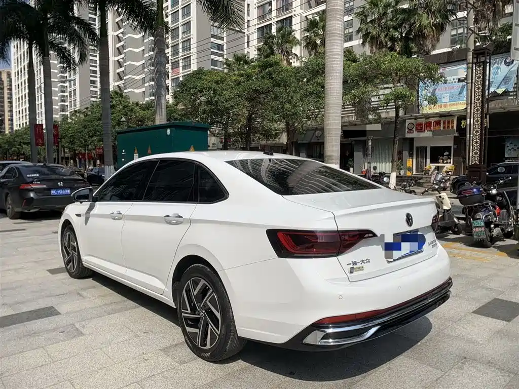 Volkswagen Sagitar 2023 Model Year 200TSI DSG Surpass Edition фото 5